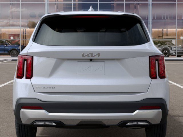 Vehicle image 8 of 31
