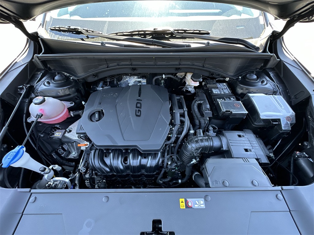 Vehicle image 24 of 25