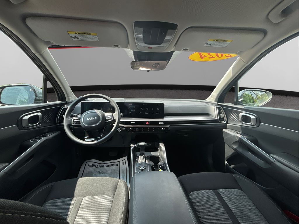 Vehicle image 15 of 37