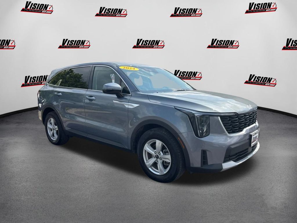 Vehicle image 3 of 37