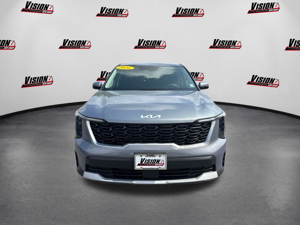Vehicle image 2 of 37