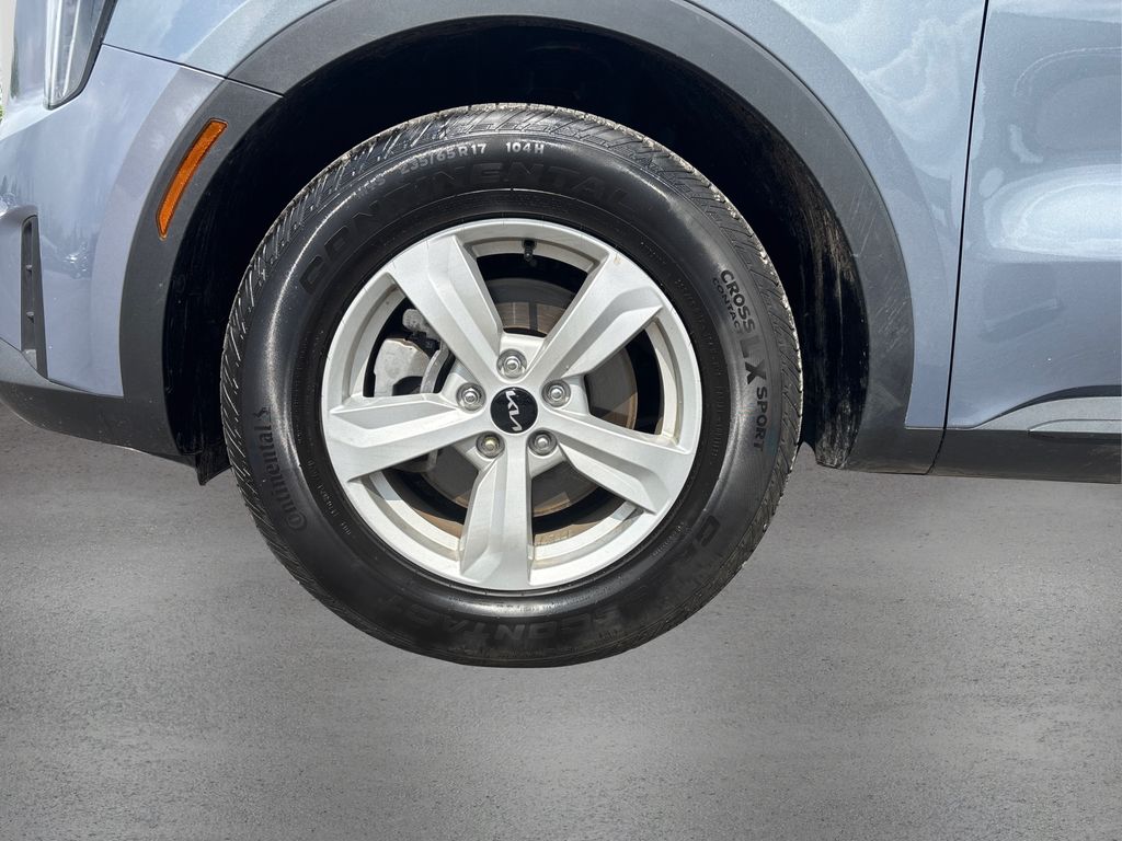 Vehicle image 10 of 37