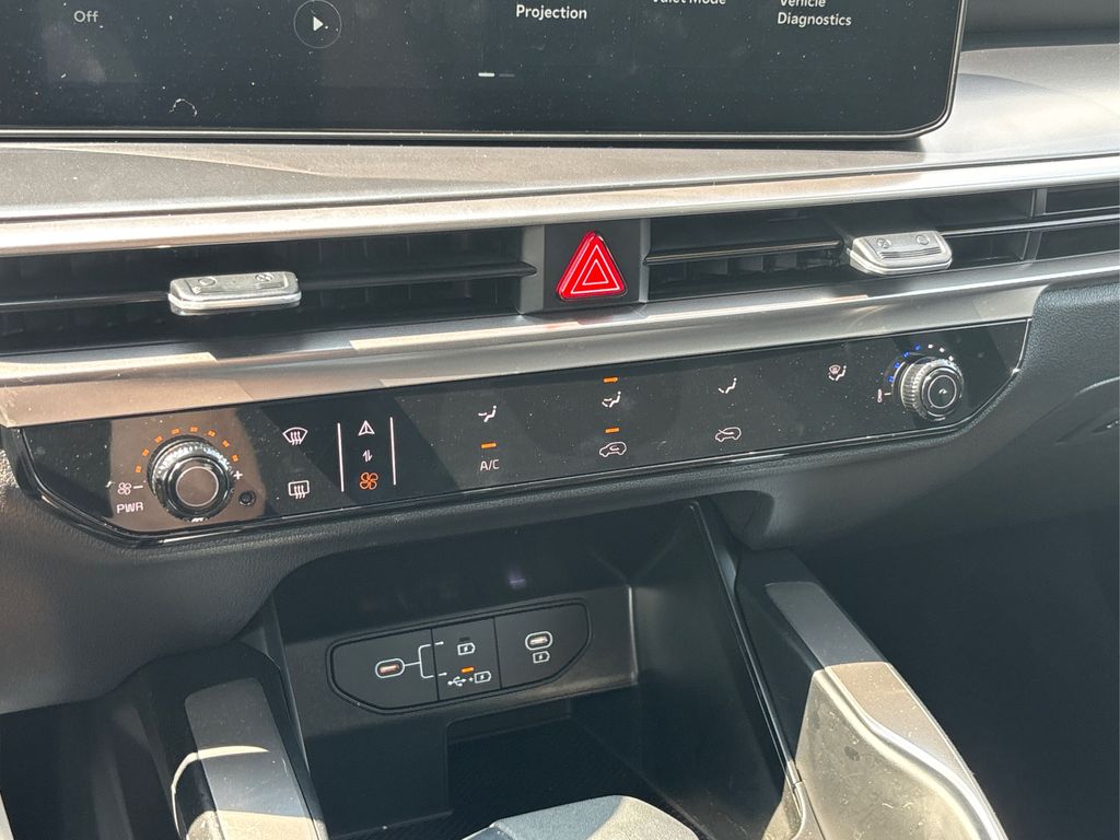 Vehicle image 37 of 37