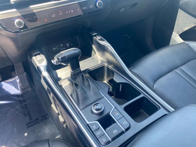 Vehicle image 41 of 46