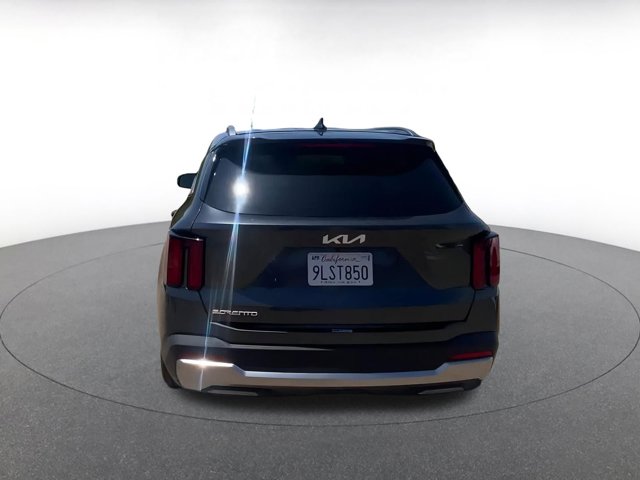 Vehicle image 10 of 46