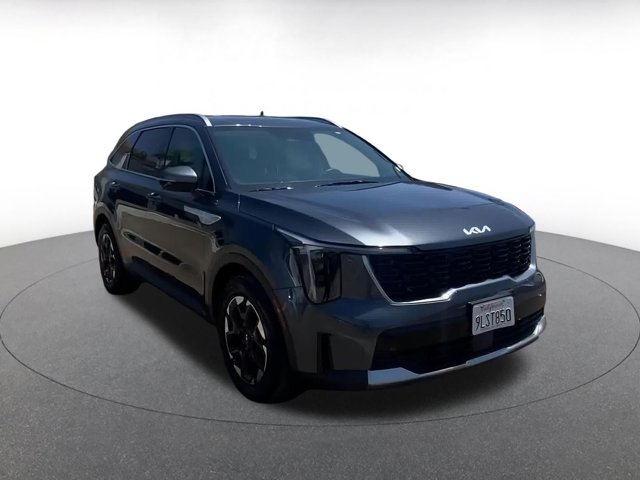 Vehicle image 6 of 46