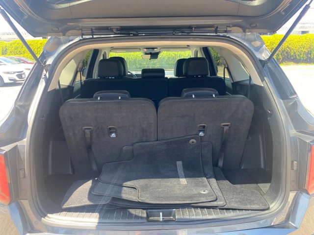 Vehicle image 31 of 46