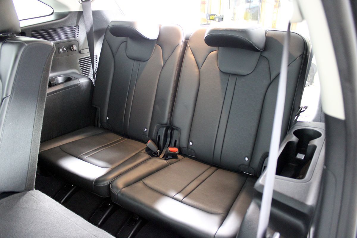 2024 Kia Sorento S Image 17 of 41