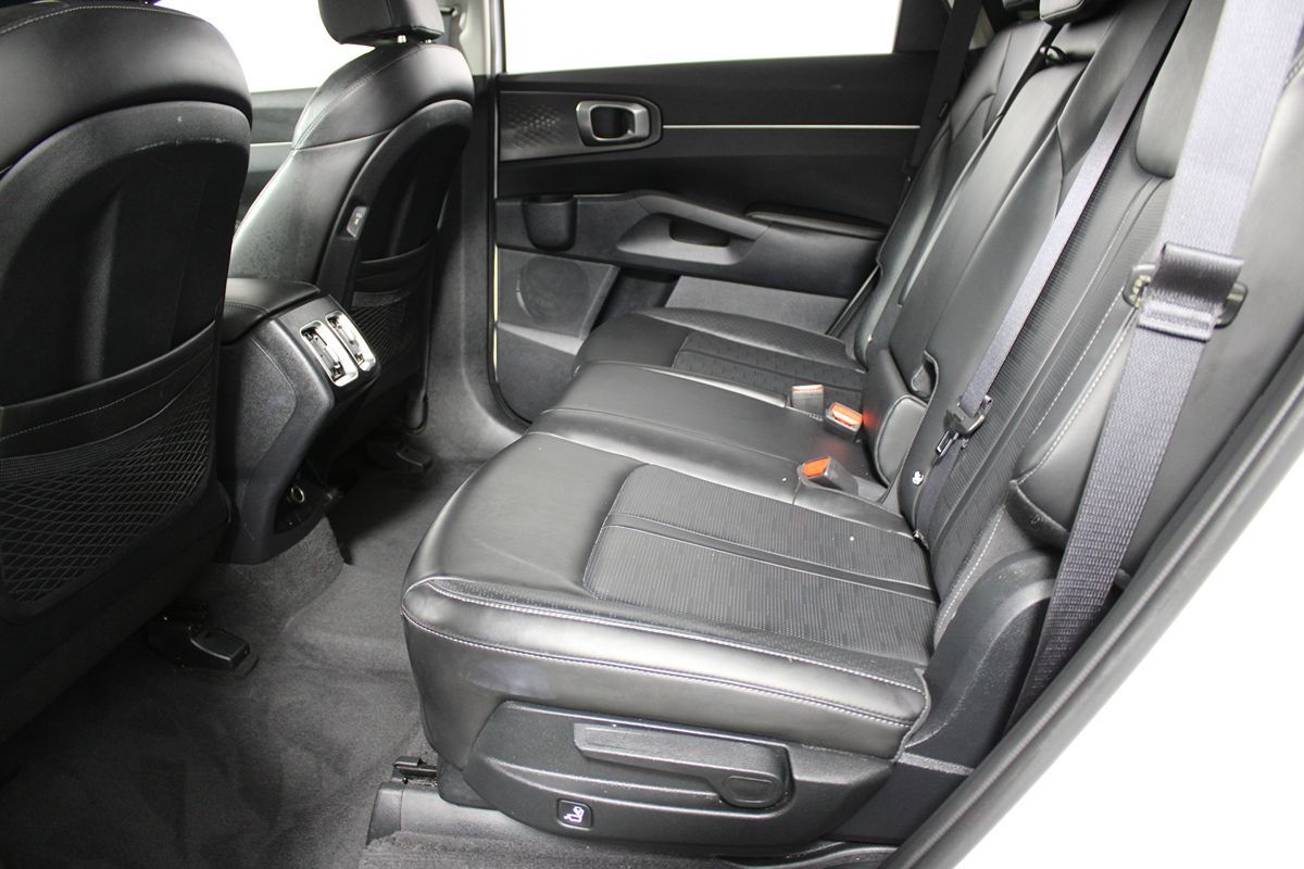 2024 Kia Sorento S Image 20 of 41