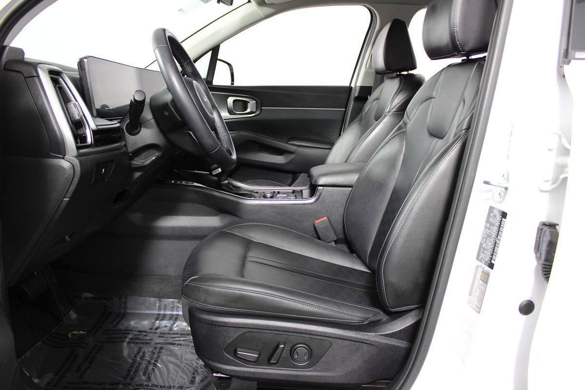 2024 Kia Sorento S Image 19 of 41