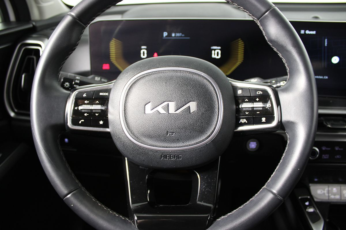 2024 Kia Sorento S Image 22 of 41