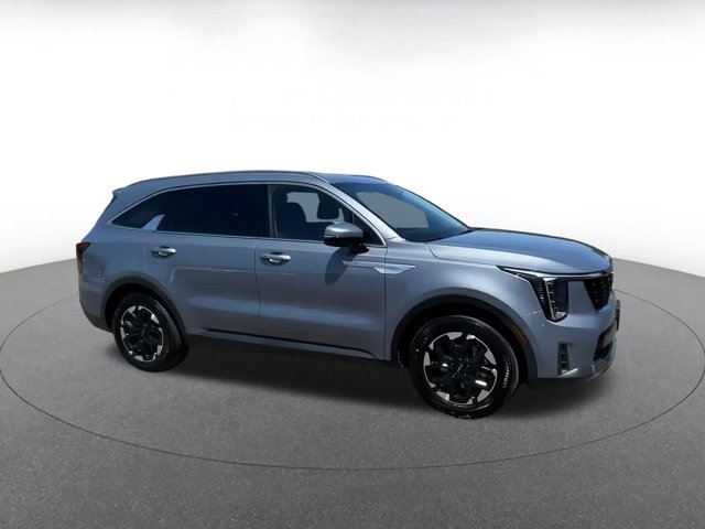Vehicle image 4 of 45