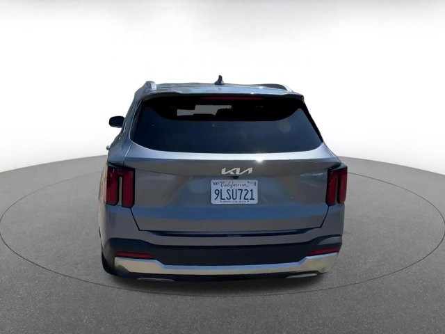 Vehicle image 10 of 45