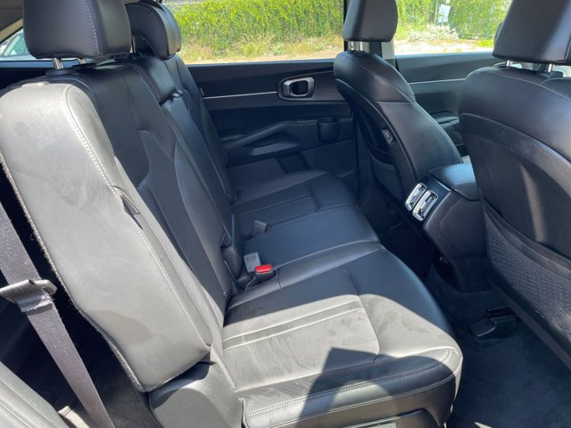 Vehicle image 24 of 45