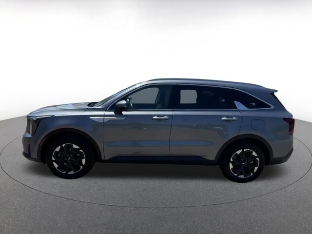 Vehicle image 13 of 45