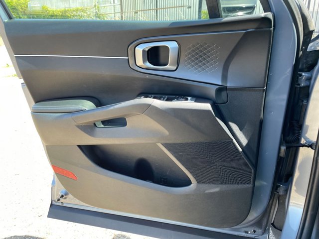 Vehicle image 20 of 45