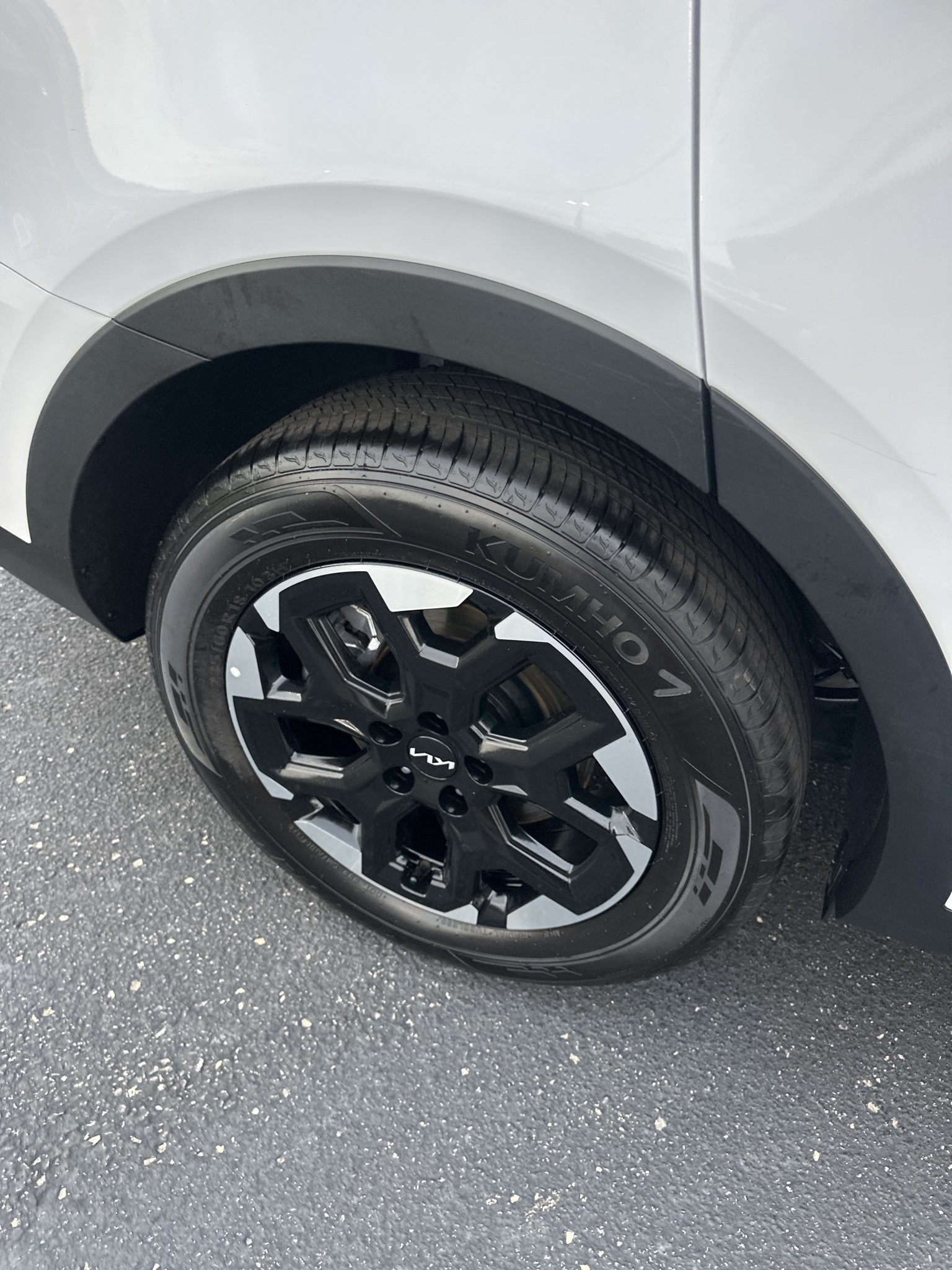 Vehicle image 15 of 46