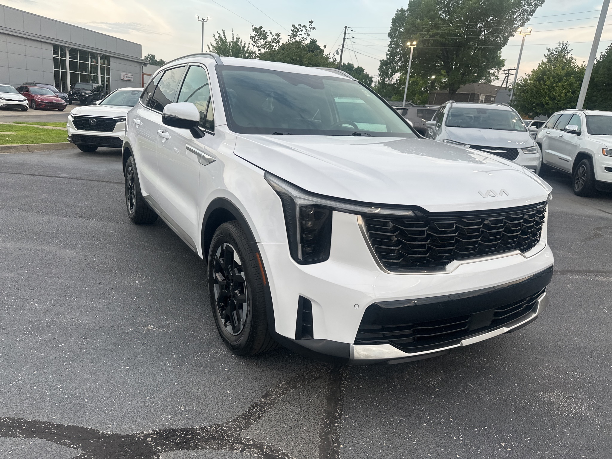 Vehicle image 5 of 46