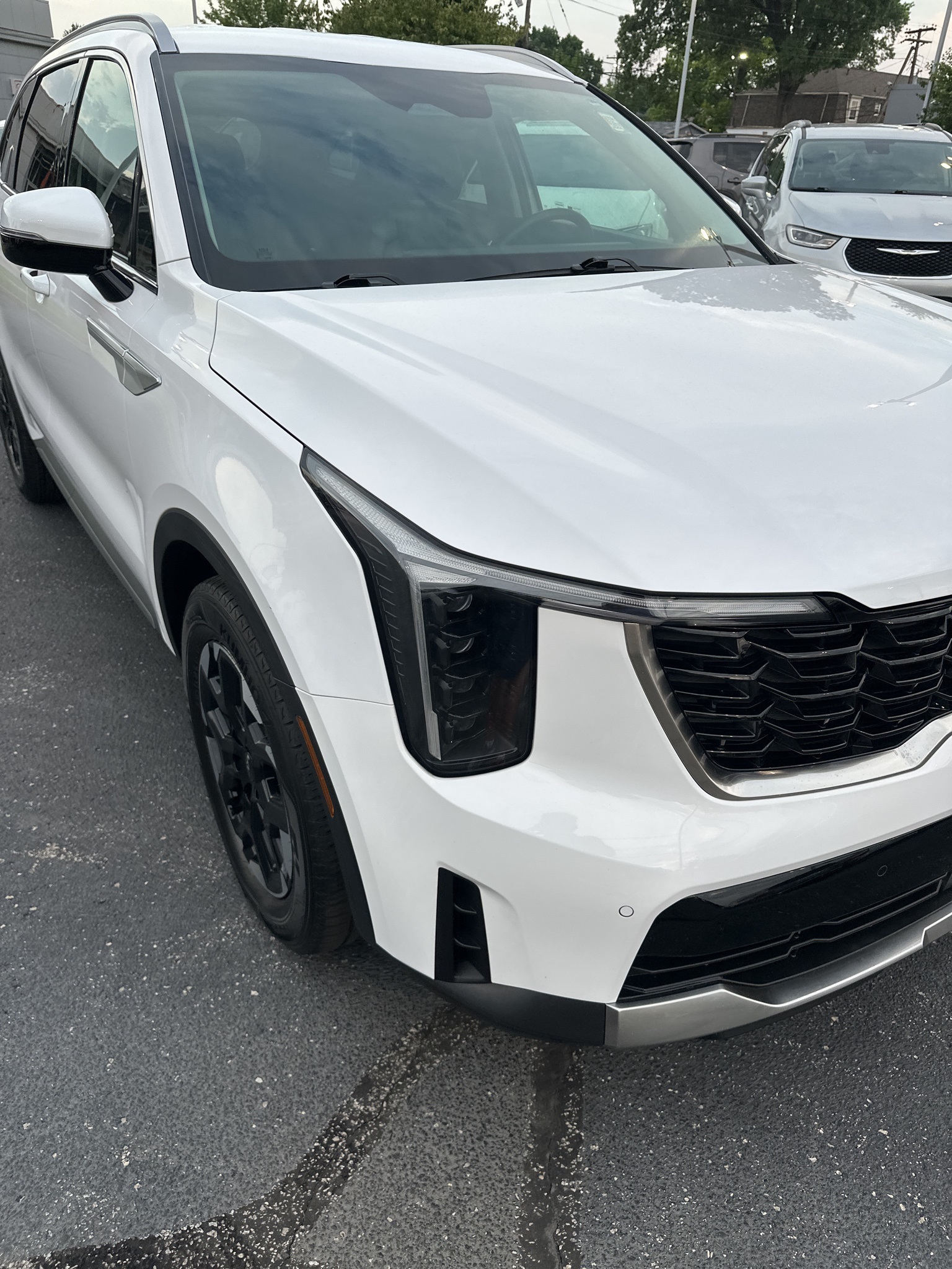 Vehicle image 6 of 46