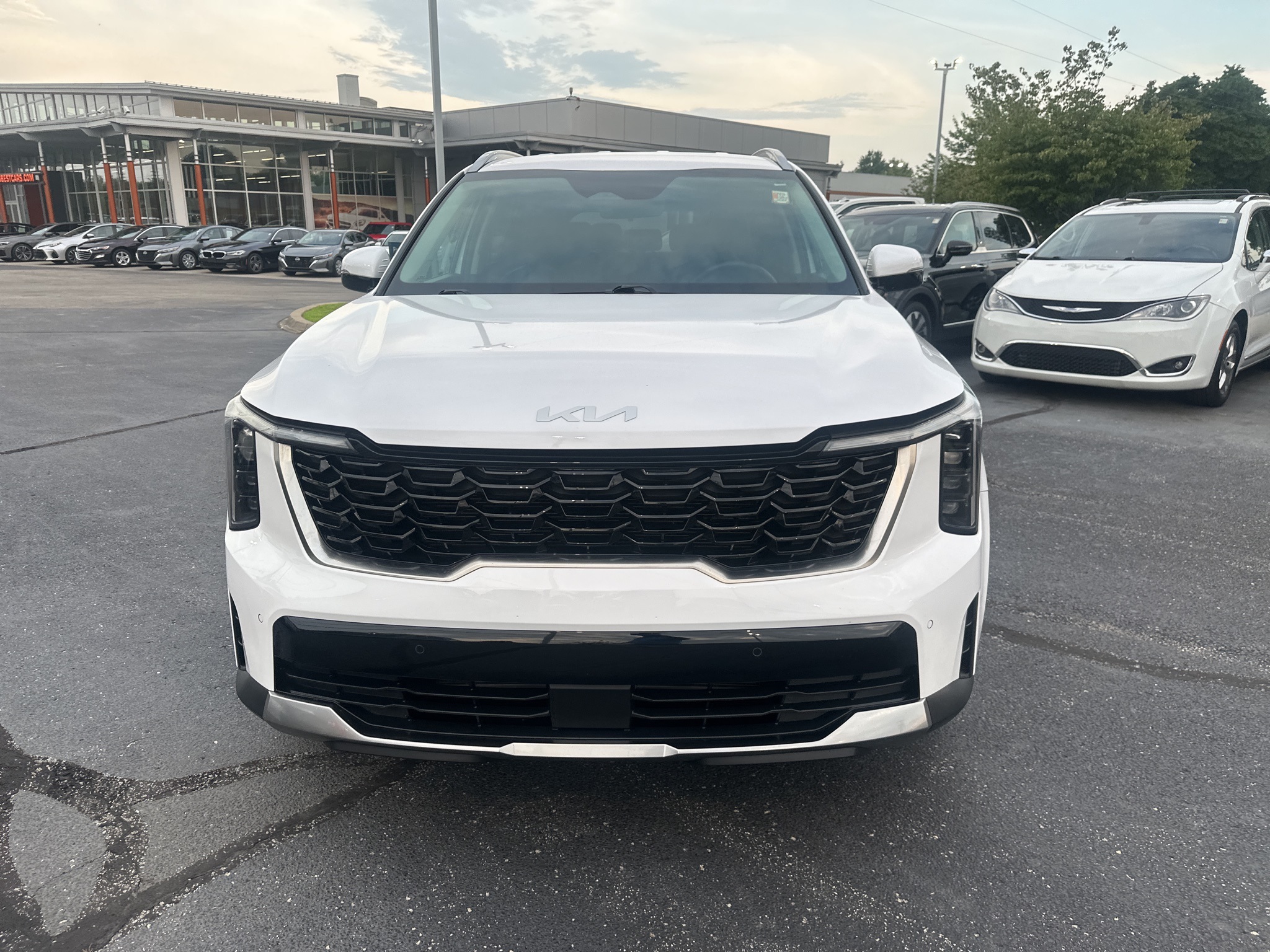 Vehicle image 4 of 46