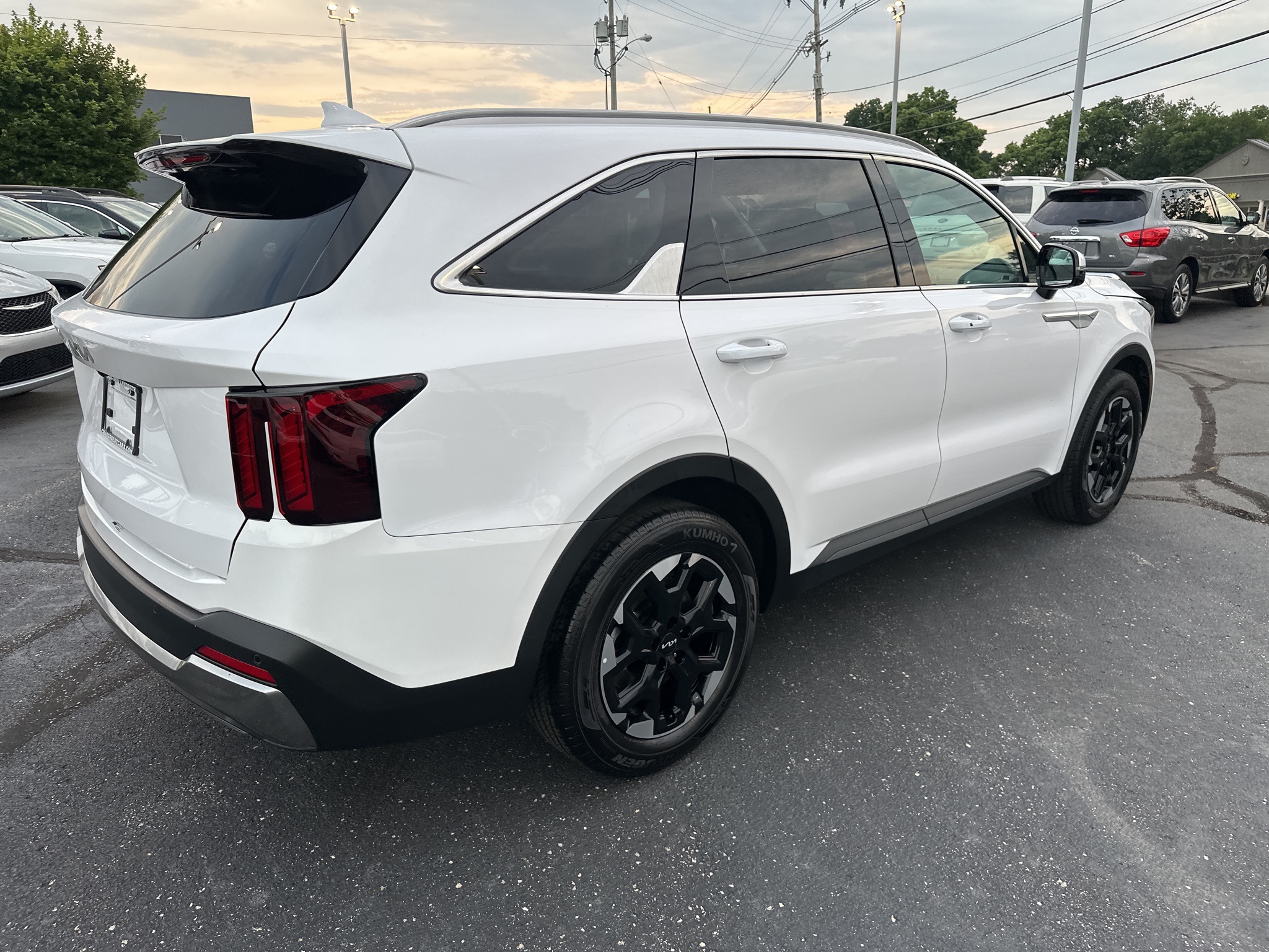 Vehicle image 8 of 46
