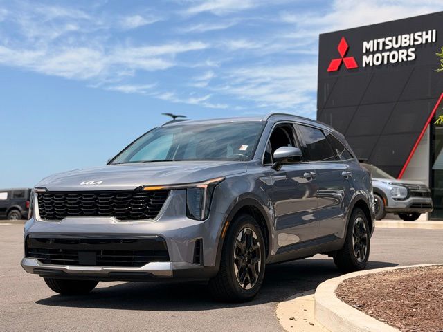 2024 Kia Sorento S Image 1 of 31