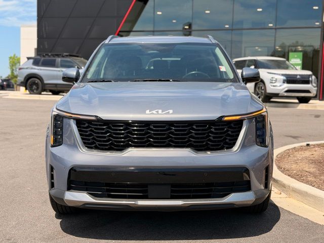2024 Kia Sorento S Image 2 of 31