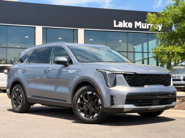 2024 Kia Sorento S Image 3 of 31