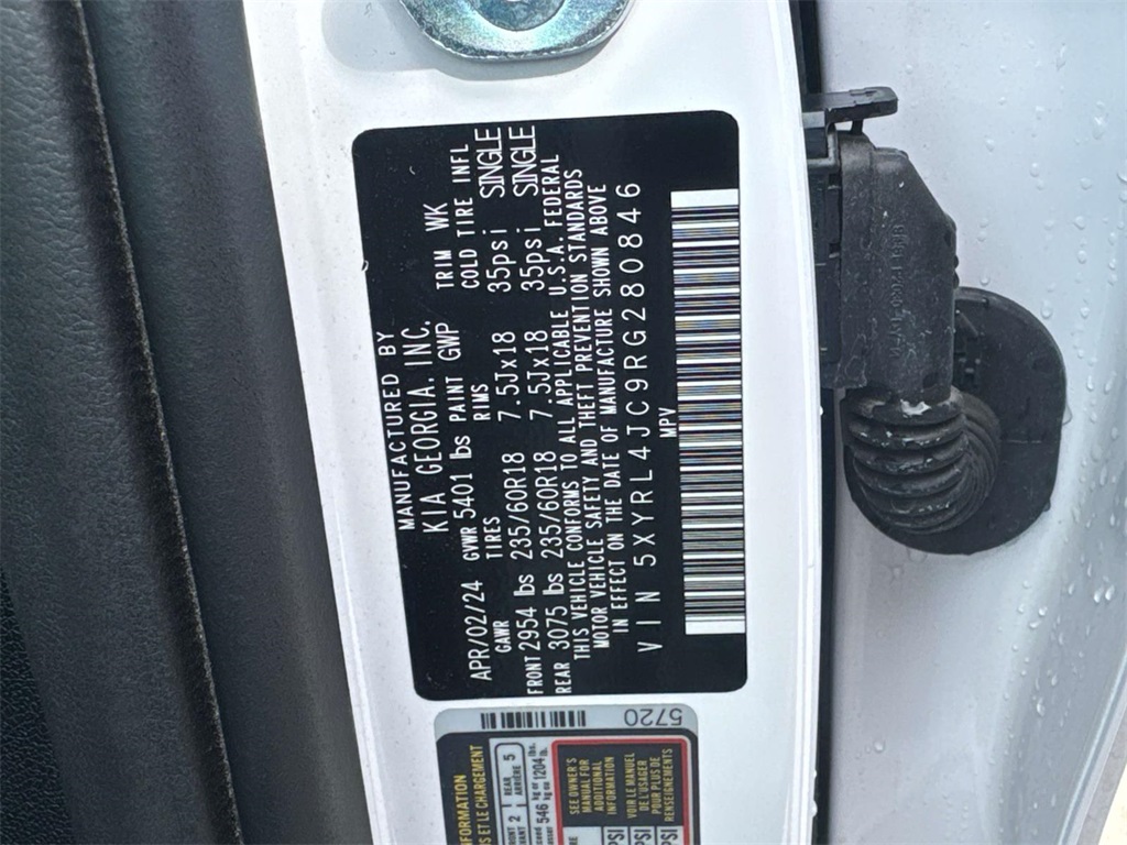 Vehicle image 7 of 22