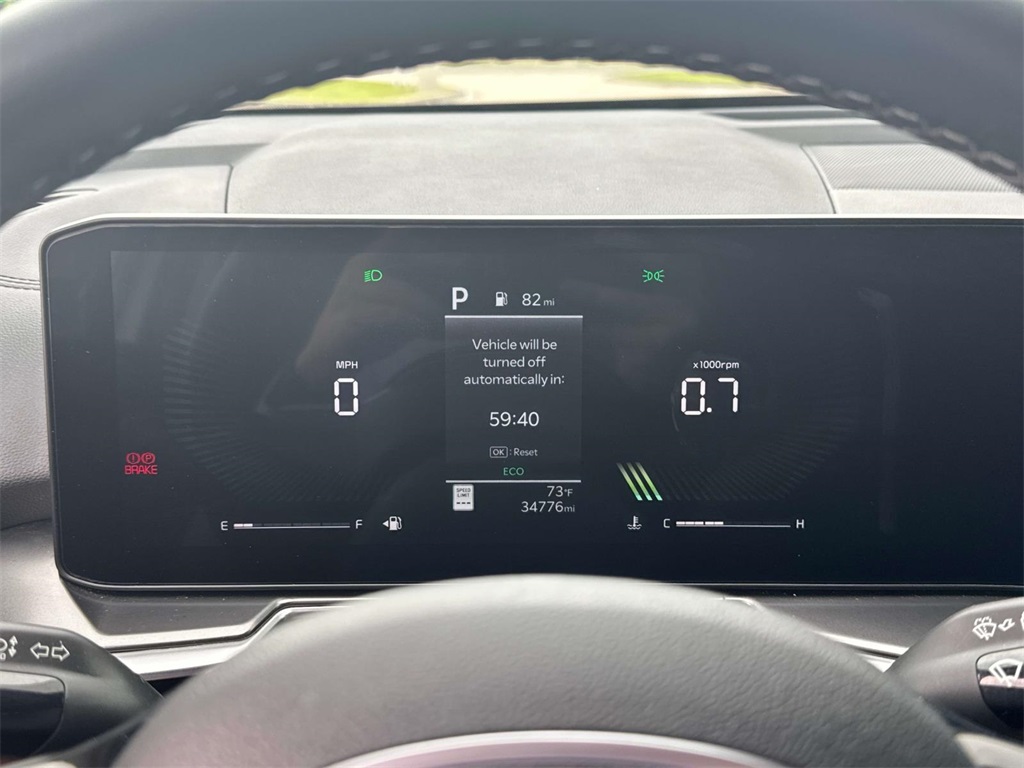 Vehicle image 14 of 22