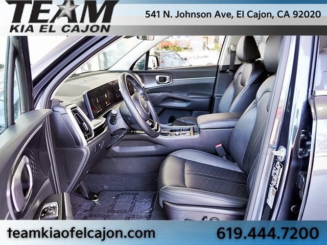 Vehicle image 14 of 48