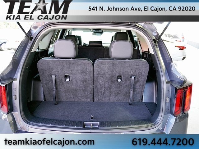 Vehicle image 13 of 48