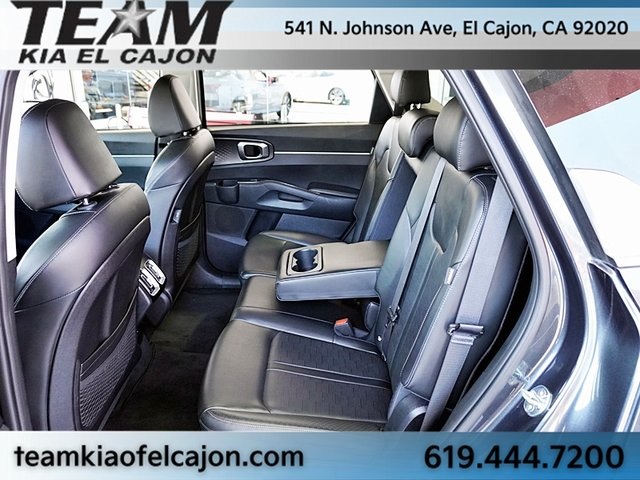 Vehicle image 16 of 48