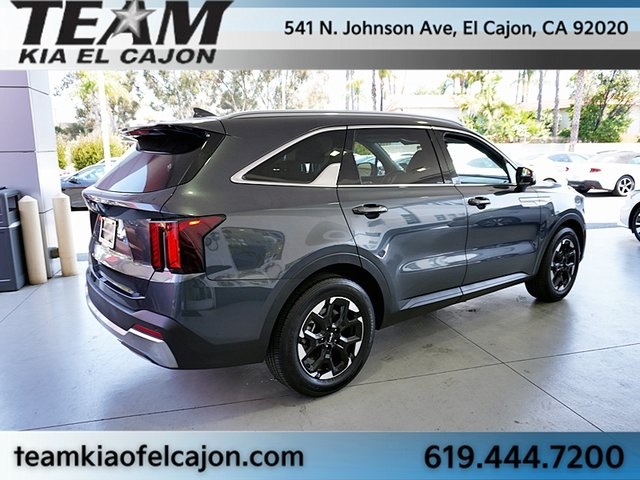 Vehicle image 6 of 48
