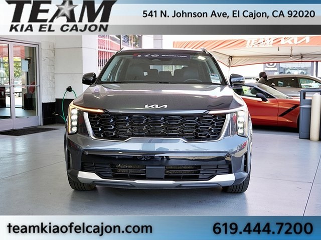 Vehicle image 4 of 48