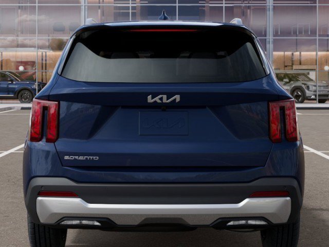 Vehicle image 9 of 33