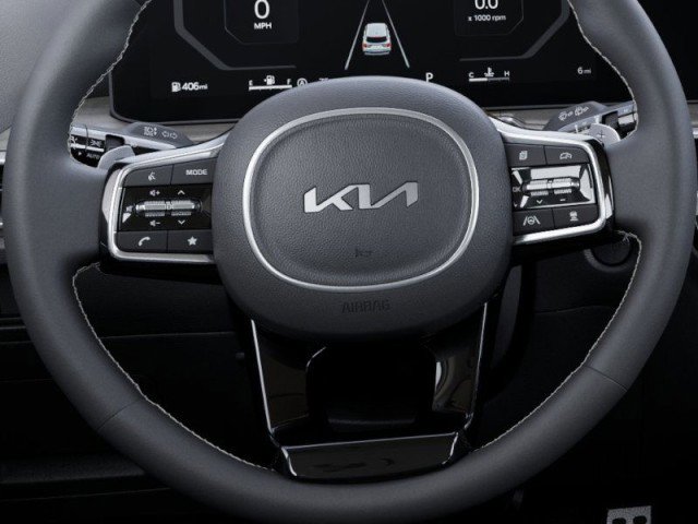 Vehicle image 28 of 33
