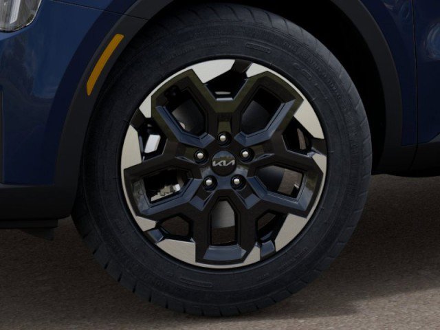 Vehicle image 10 of 33