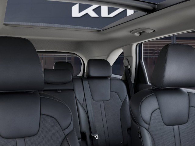 Vehicle image 27 of 33