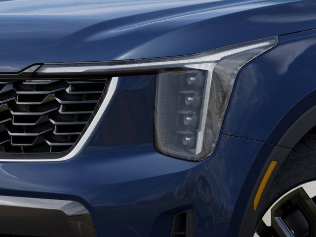 Vehicle image 11 of 33