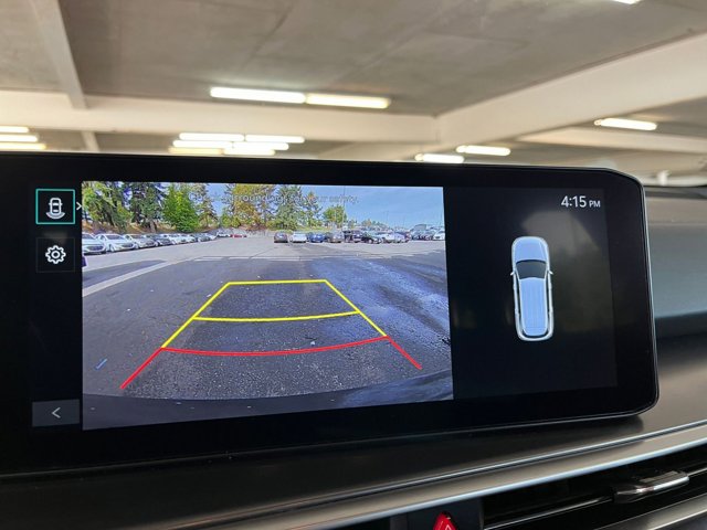 Vehicle image 16 of 44