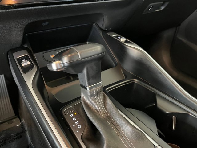 Vehicle image 39 of 44