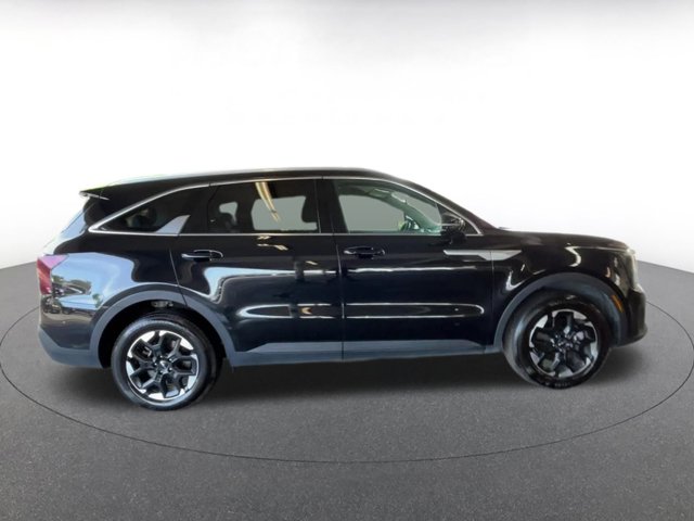 Vehicle image 7 of 44