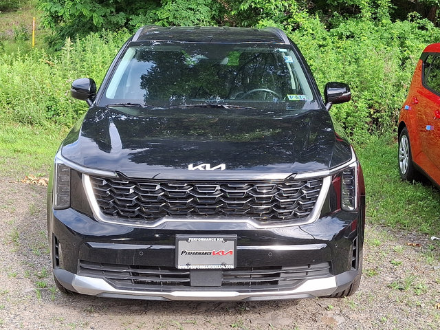 Vehicle image 2 of 4