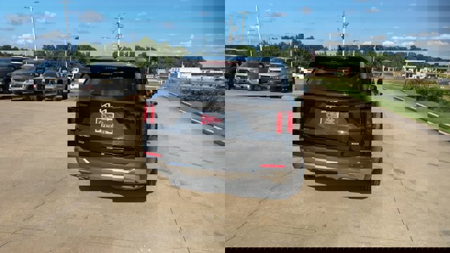 Vehicle image 7 of 27