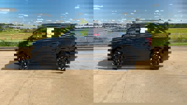 Vehicle image 9 of 27