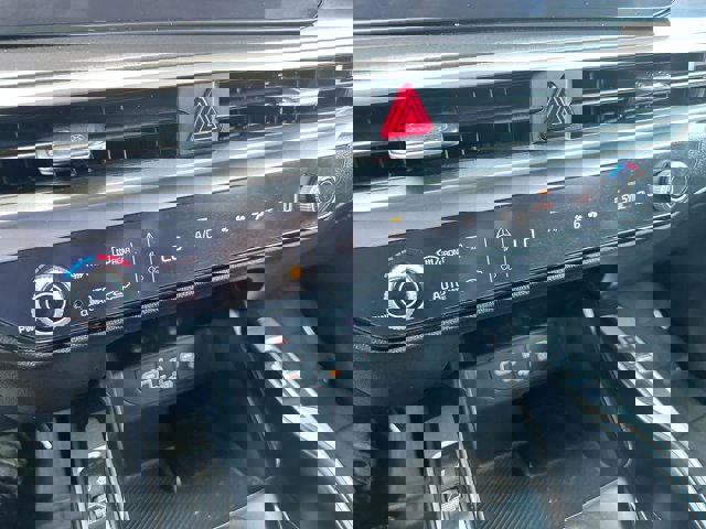 Vehicle image 10 of 27