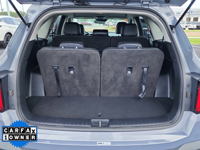 Vehicle image 9 of 26