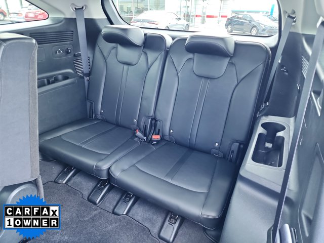 Vehicle image 14 of 26