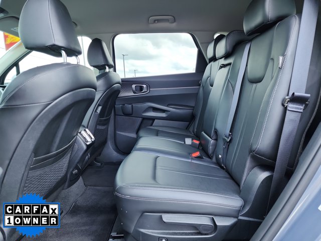 Vehicle image 11 of 26